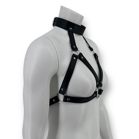 Faux Leather Chest Harness One Size Buckle Closure - Picture 5 of 6